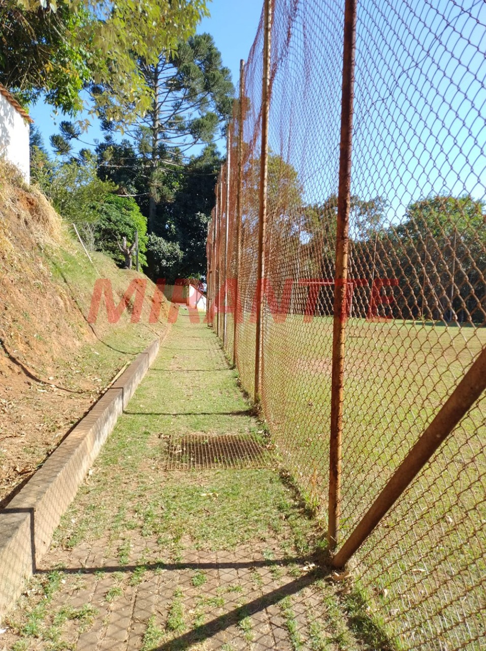 ChÁcara de 0.01m² com 8 quartos em Invernada
