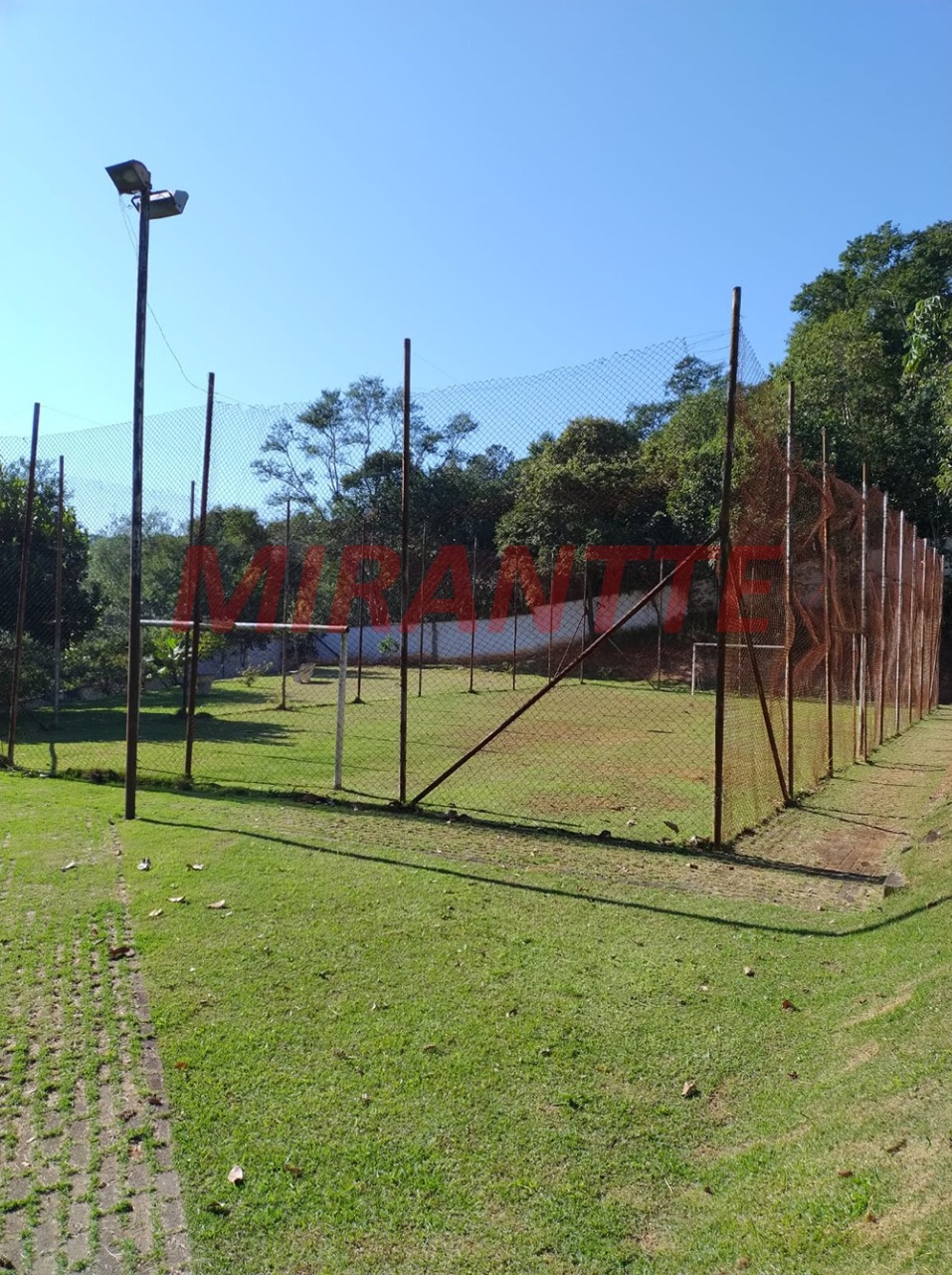 ChÁcara de 0.01m² com 8 quartos em Invernada