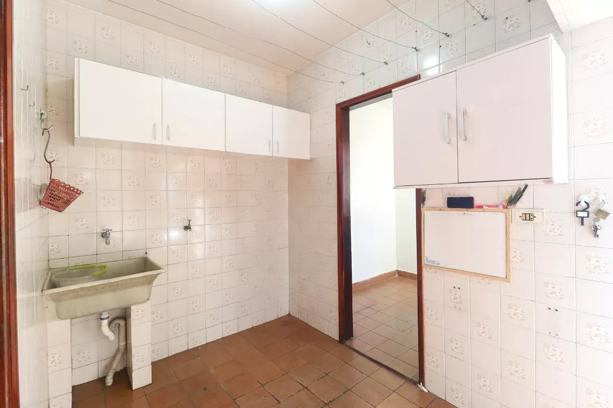 Sobrado de 142m² com 4 quartos em Jaçana