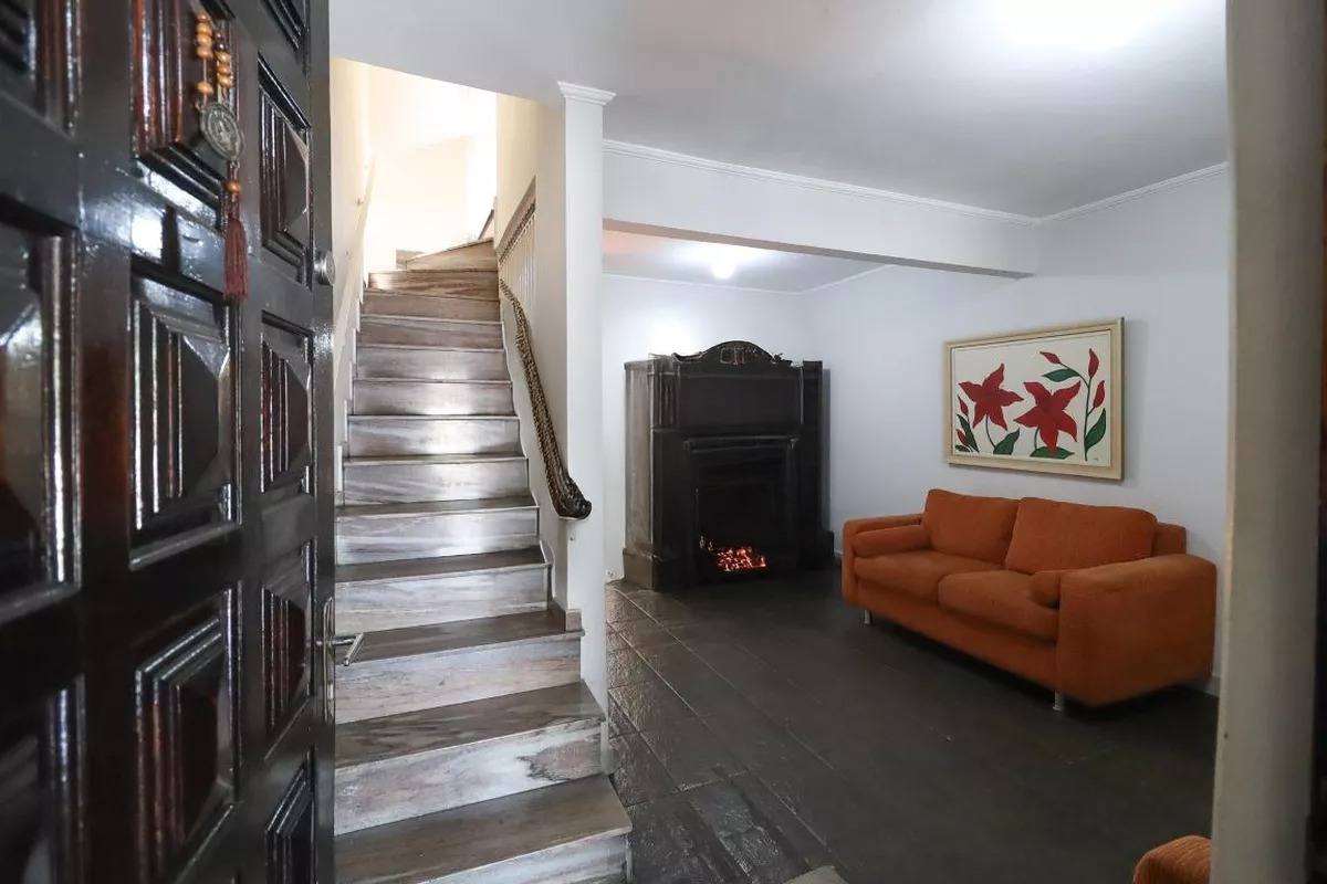 Sobrado de 142m² com 4 quartos em Jaçana