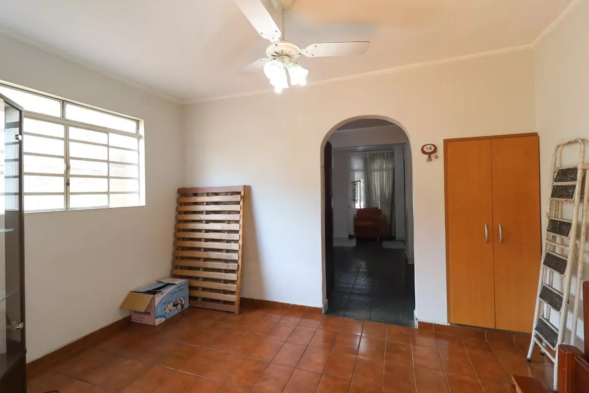 Sobrado de 142m² com 4 quartos em Jaçana