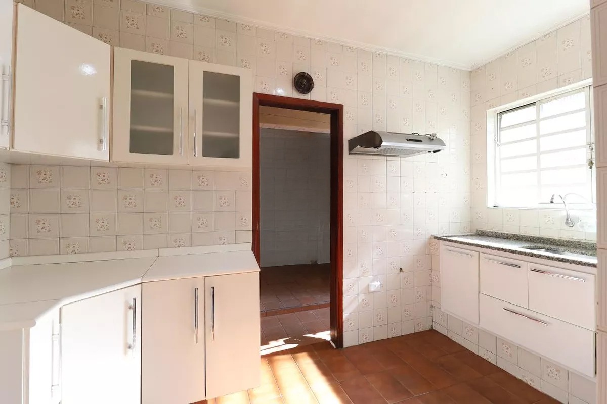 Sobrado de 142m² com 4 quartos em Jaçana