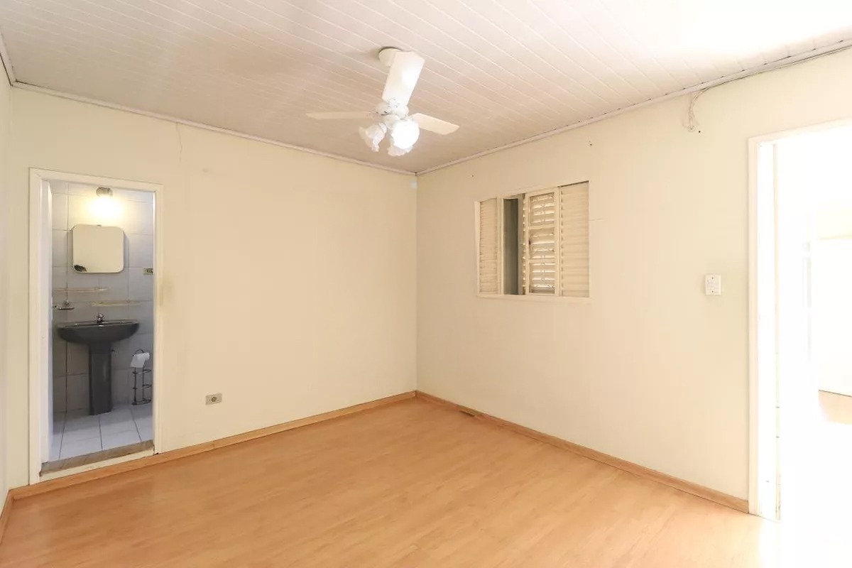 Sobrado de 142m² com 4 quartos em Jaçana