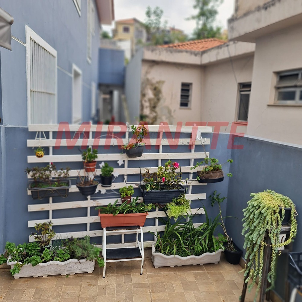 Sobrado de 350m² com 6 quartos em Centro