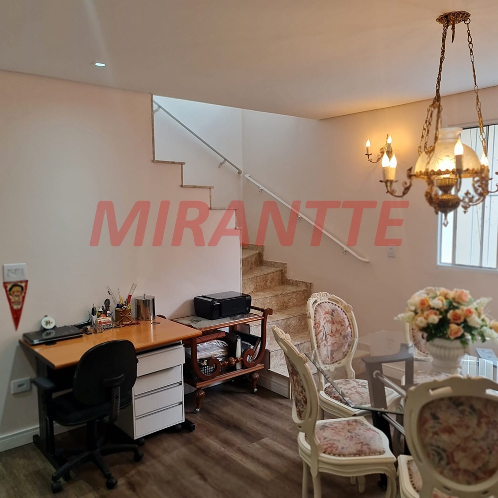 Sobrado de 350m² com 6 quartos em Centro