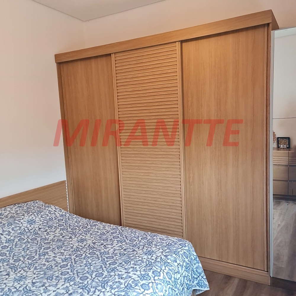 Sobrado de 350m² com 6 quartos em Centro