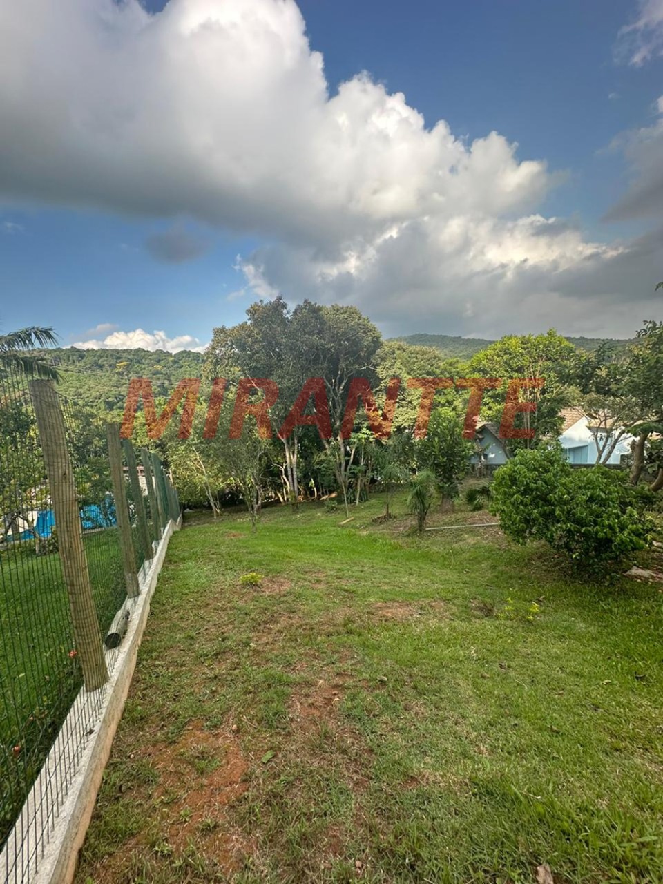 Terreno de 0m² em Roseira