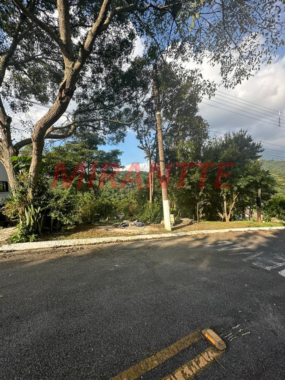 Terreno de 0m² em Roseira