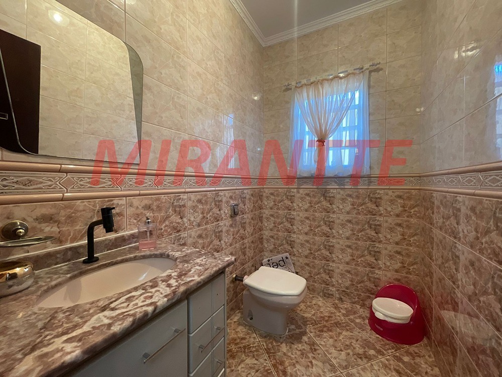 Sobrado de 149m² com 3 quartos em Imirim