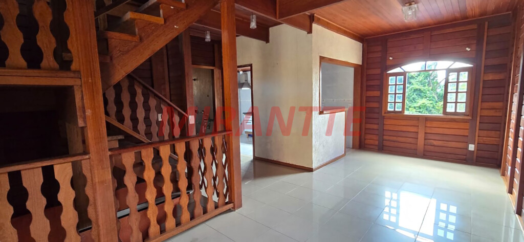 Sobrado de 254m² com 3 quartos em Samambaia