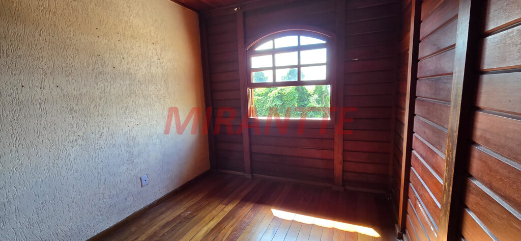 Sobrado de 254m² com 3 quartos em Samambaia