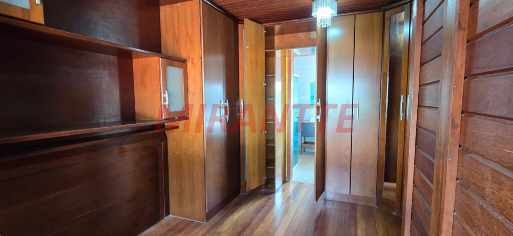 Sobrado de 254m² com 3 quartos em Samambaia