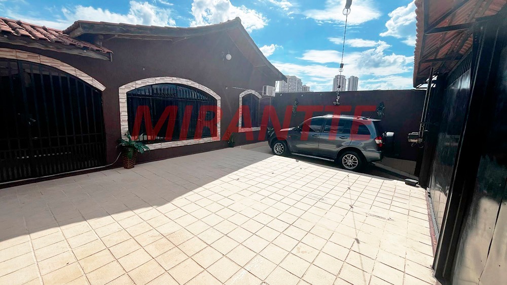 Casa terrea de 240m² com 3 quartos em Santa Teresinha