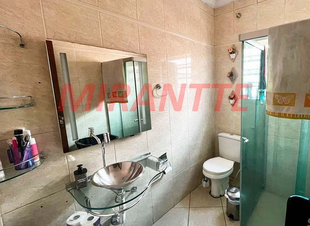 Casa terrea de 240m² com 3 quartos em Santa Teresinha