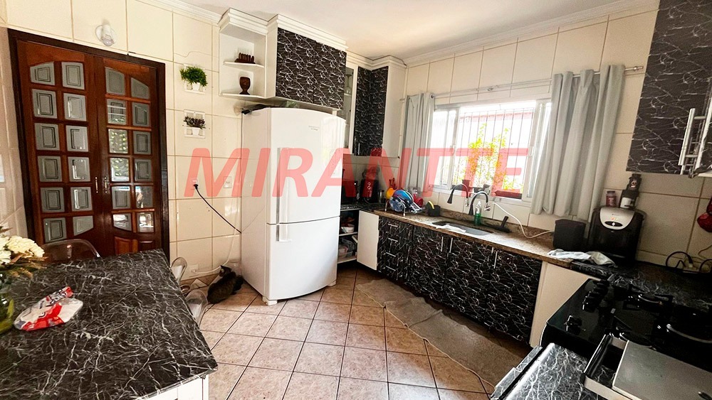 Casa terrea de 240m² com 3 quartos em Santa Teresinha