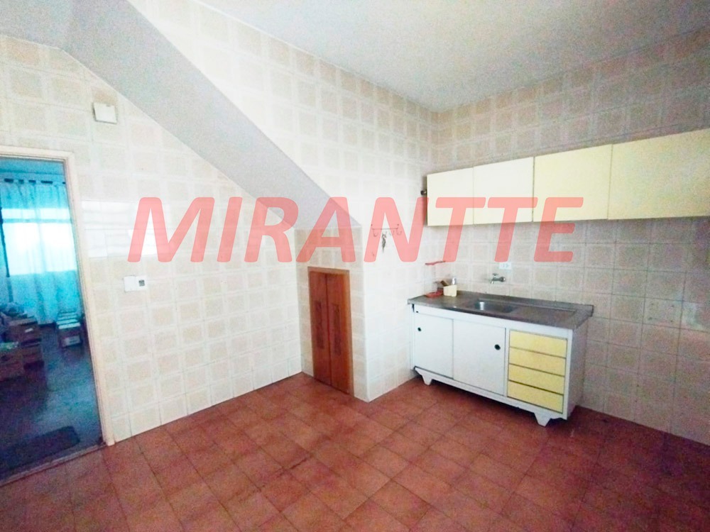 Casa terrea de 83m² com 2 quartos em Parque Casa De Pedra