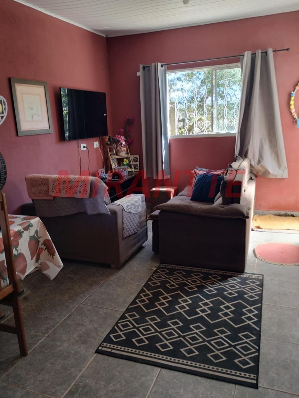 Casa terrea de 66m² com 2 quartos em Corumbá (Terra Preta)