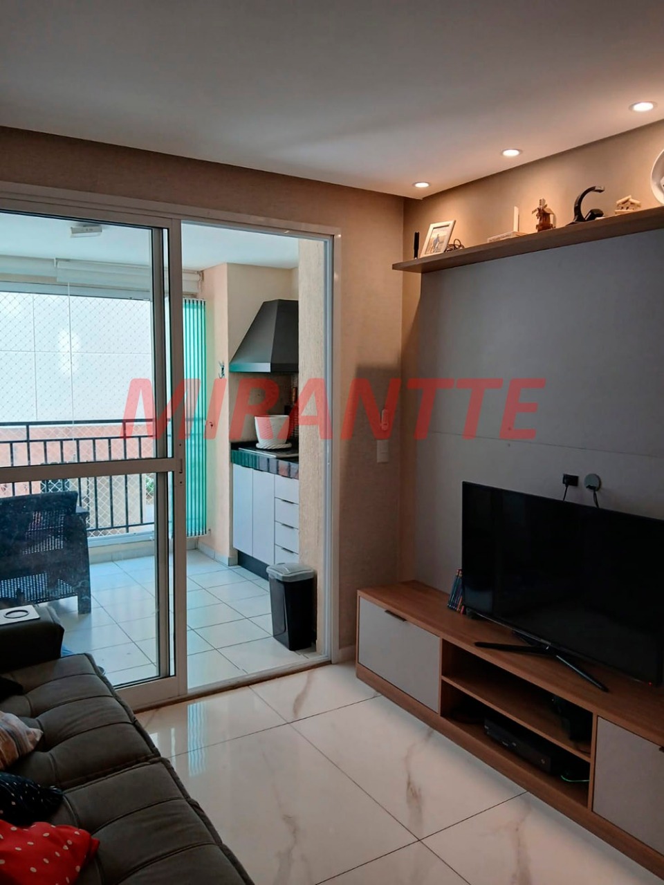 Apartamento de 75m² com 2 quartos em Jardim Flor da Montanha