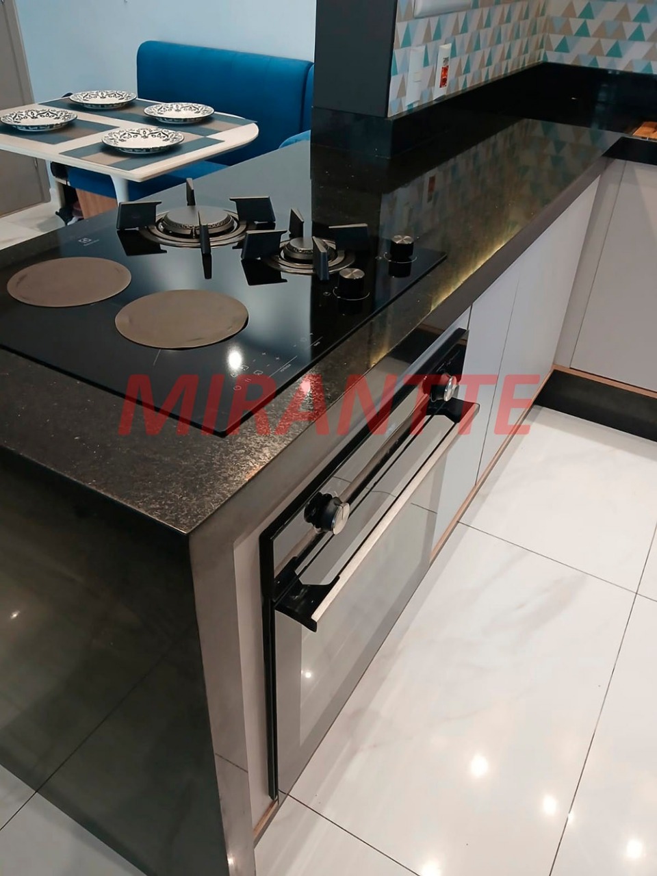 Apartamento de 75m² com 2 quartos em Jardim Flor da Montanha