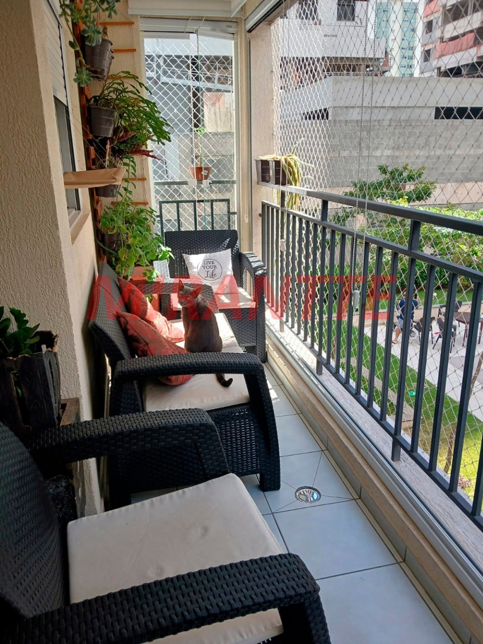 Apartamento de 75m² com 2 quartos em Jardim Flor da Montanha