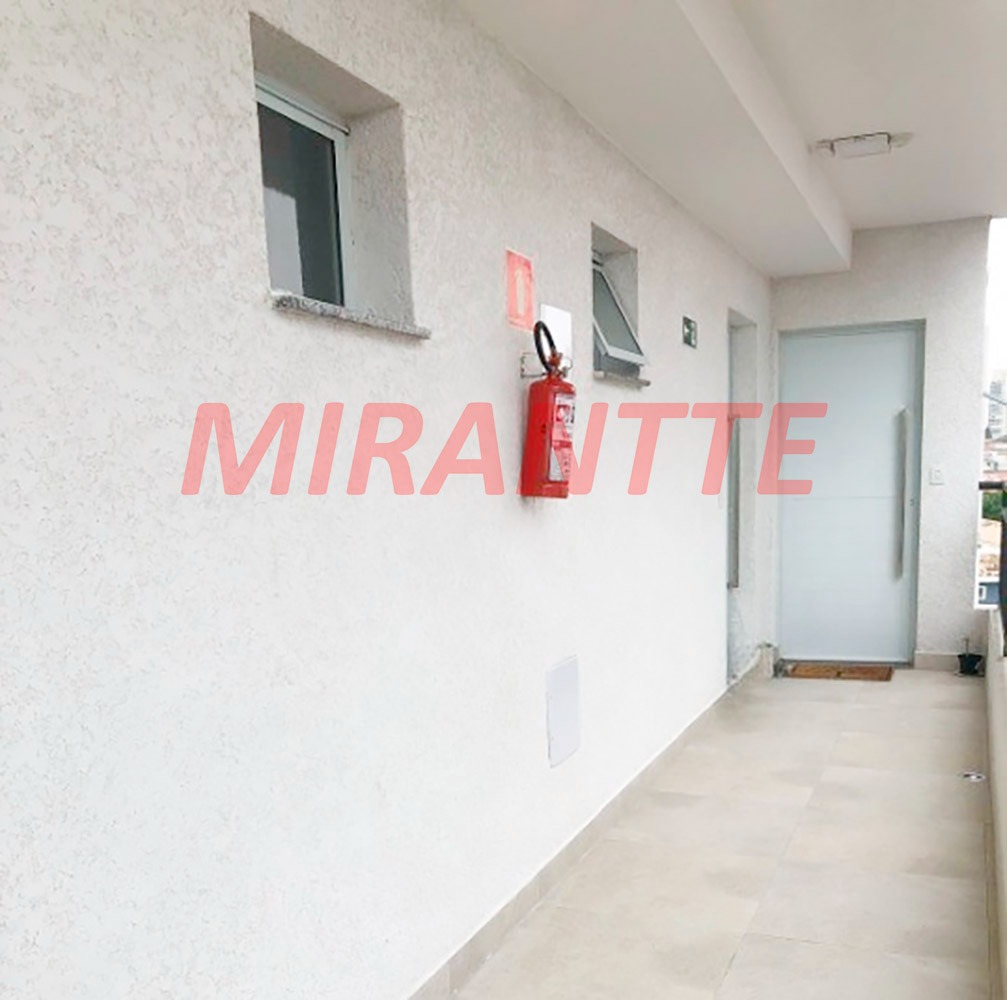 Apartamento de 39.18m² com 2 quartos em Chora Menino