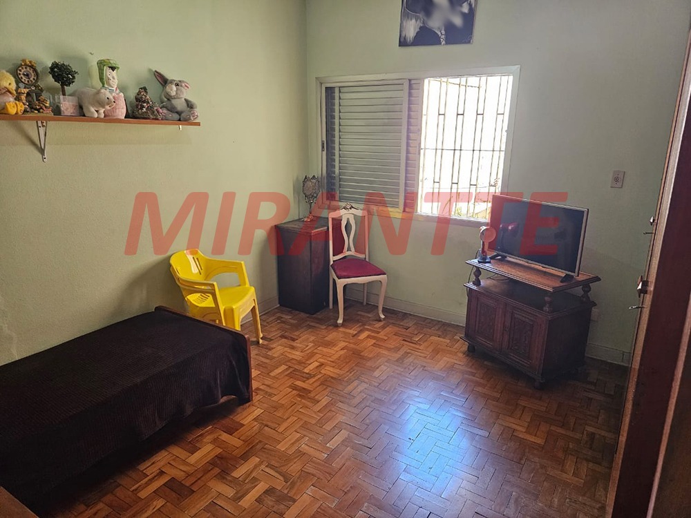Sobrado de 270m² com 4 quartos em Santana