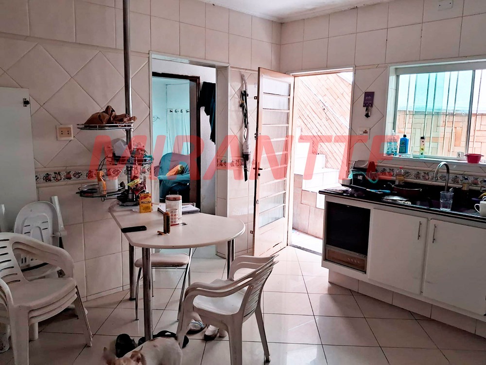 Sobrado de 260m² com 6 quartos em Vila Celeste