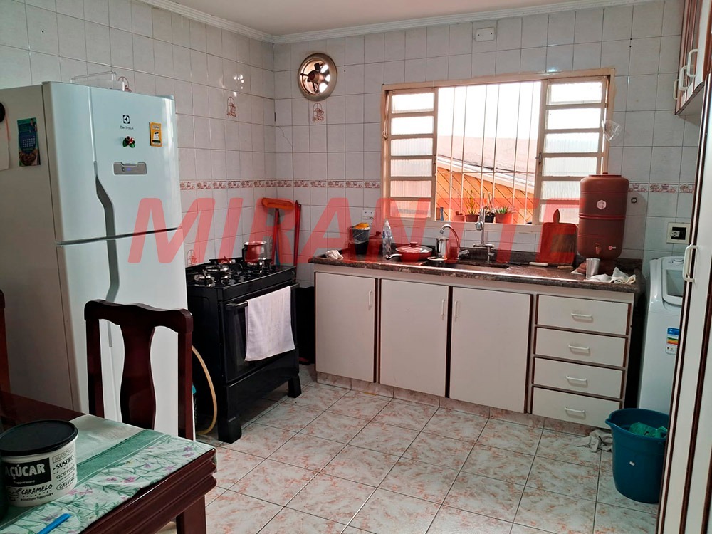 Sobrado de 260m² com 6 quartos em Vila Celeste