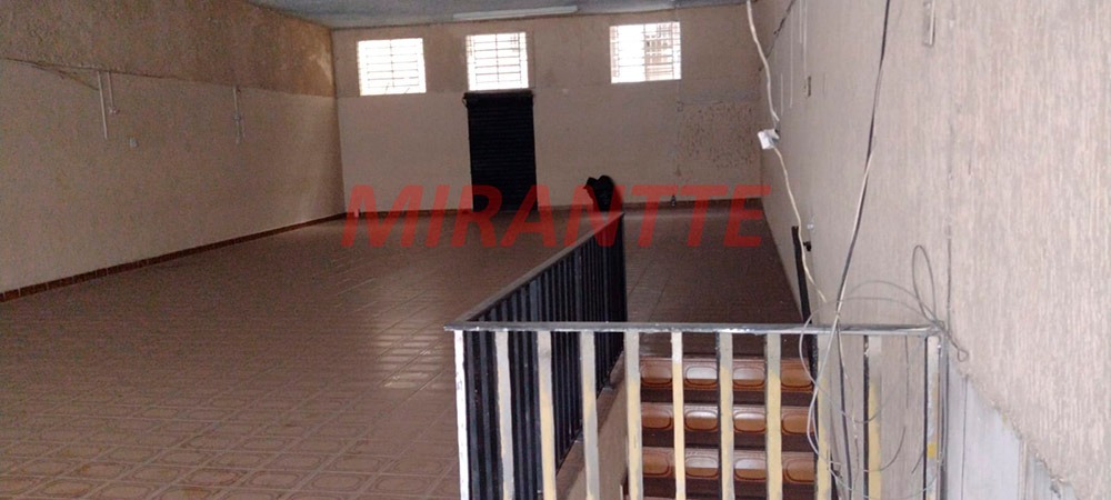 Comercial de 475m² em Imirim