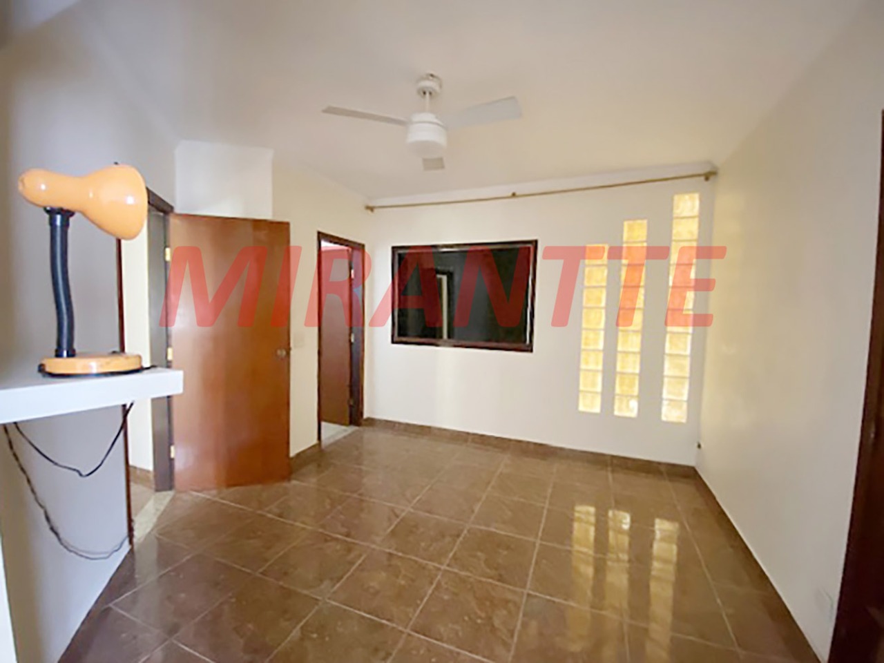 Sobrado de 265m² com 3 quartos em Jardim Virginia Bianca