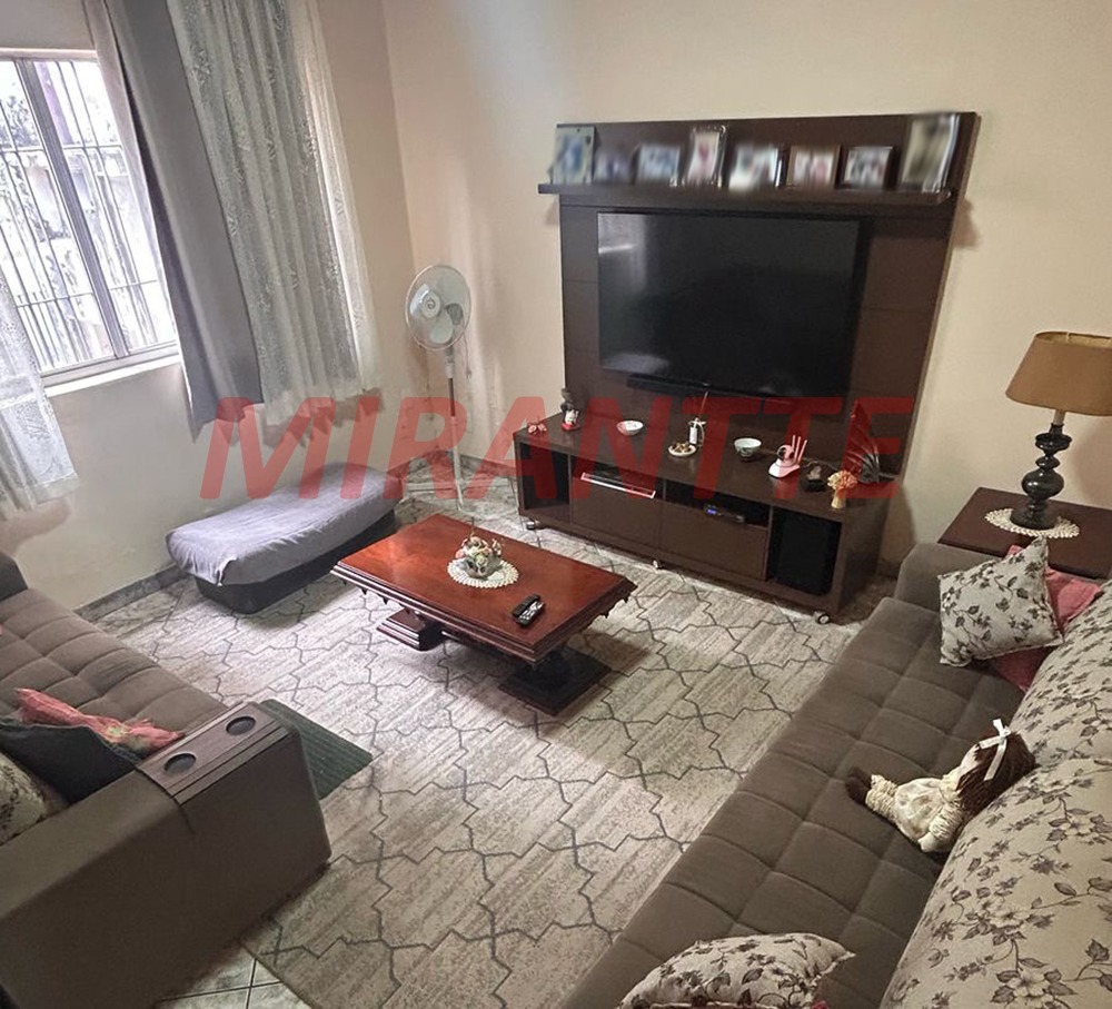 Sobrado de 266m² com 3 quartos em Santana
