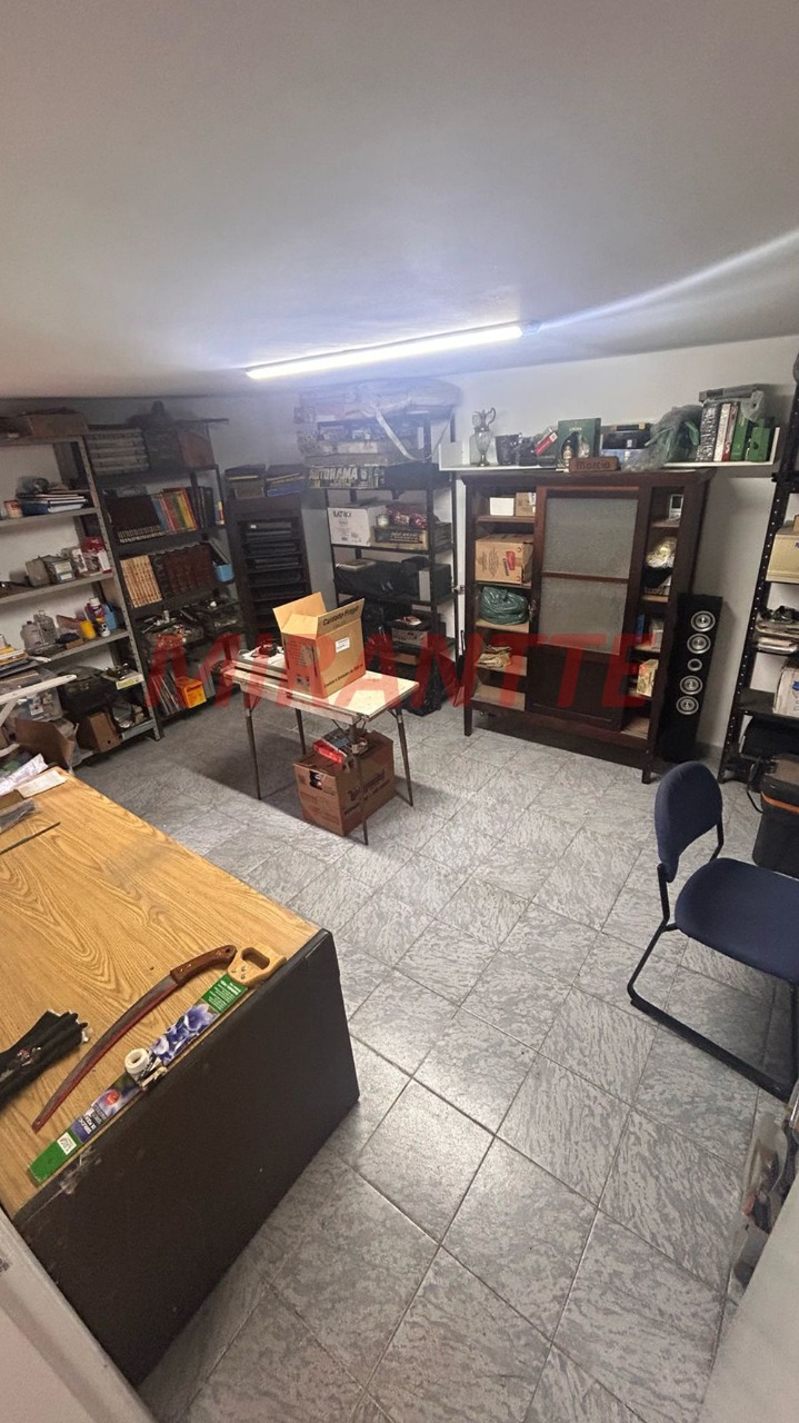 Sobrado de 266m² com 3 quartos em Santana