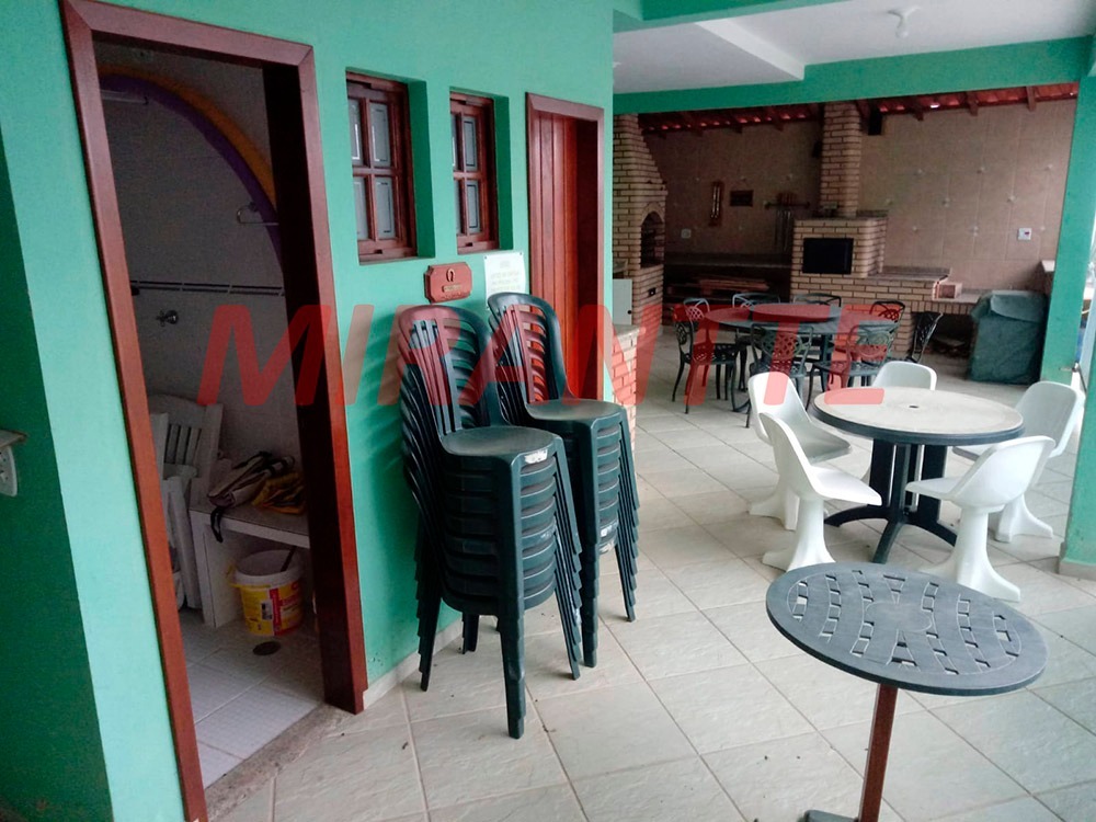 Chácara de 700m² com 4 quartos em Recanto Arsil
