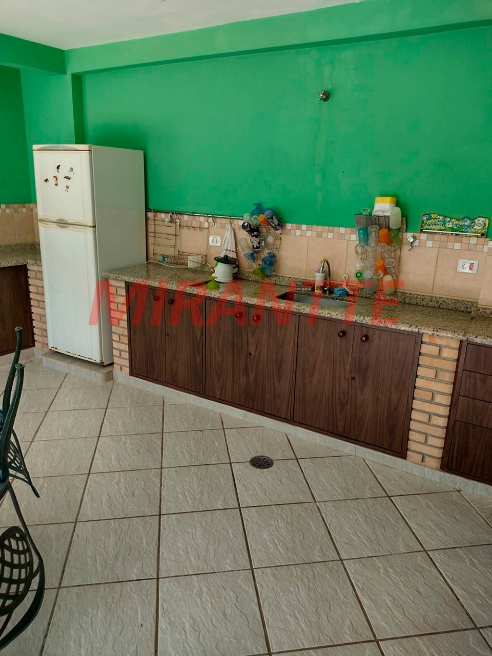 Chácara de 700m² com 4 quartos em Recanto Arsil