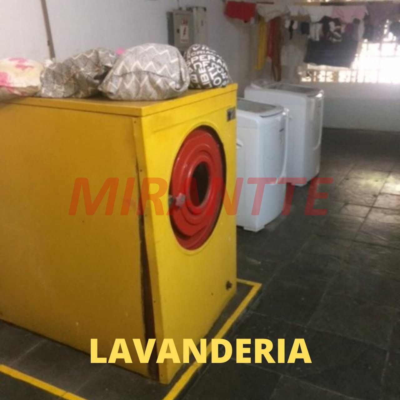 Comercial de 581m² em Vila Medeiros