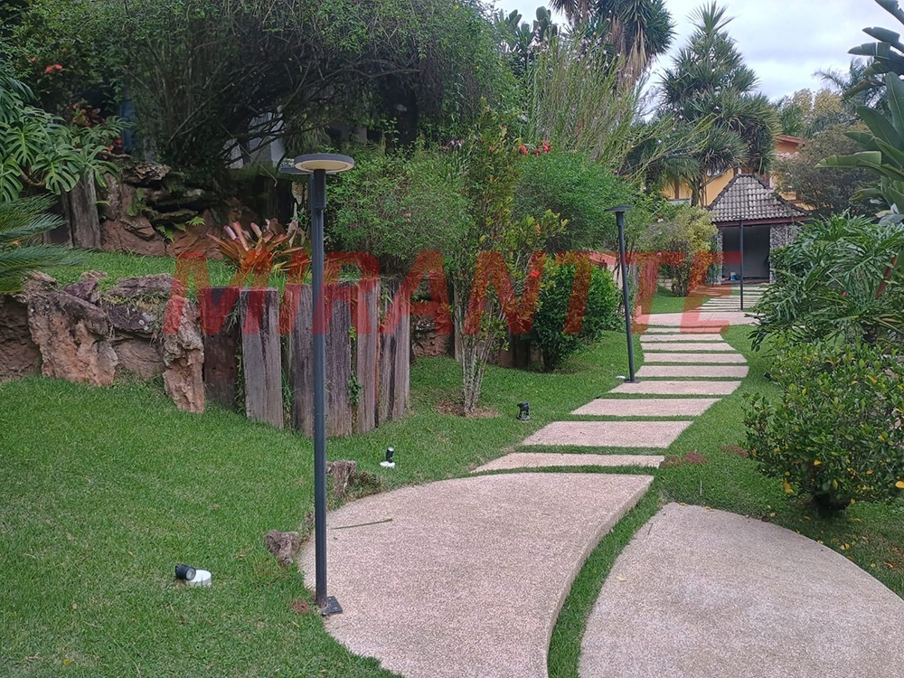 Cond. fechado de 658.57m² com 5 quartos em Caraguata