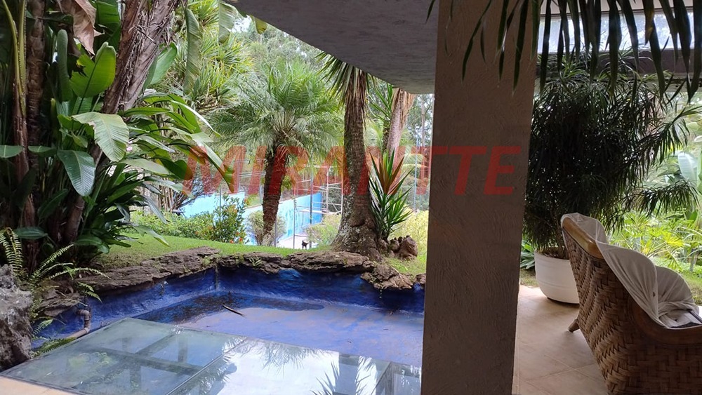 Cond. fechado de 658.57m² com 5 quartos em Caraguata
