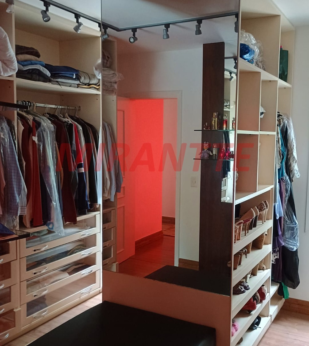 Cond. fechado de 658.57m² com 5 quartos em Caraguata