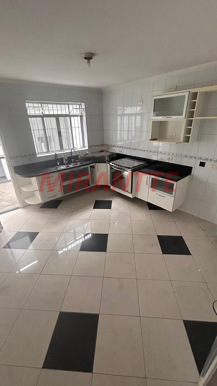 Sobrado de 122m² com 2 quartos em Jardim Brasil (Zona Norte)