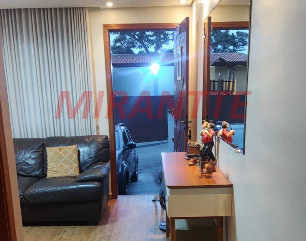 Cond. fechado de 63m² com 2 quartos em Horto Florestal