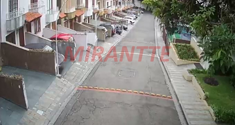 Cond. fechado de 63m² com 2 quartos em Horto Florestal