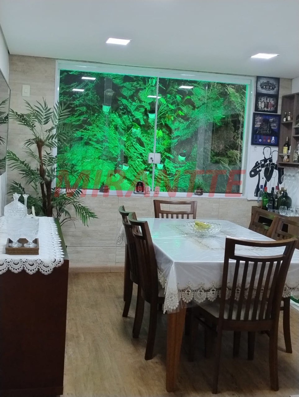 Cond. fechado de 63m² com 2 quartos em Horto Florestal