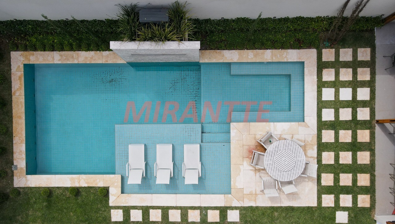 Cond. fechado de 777m² com 5 quartos em Tucuruvi