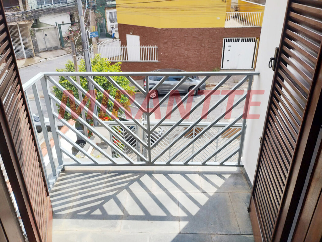 Sobrado de 218m² com 3 quartos em Vila Baruel