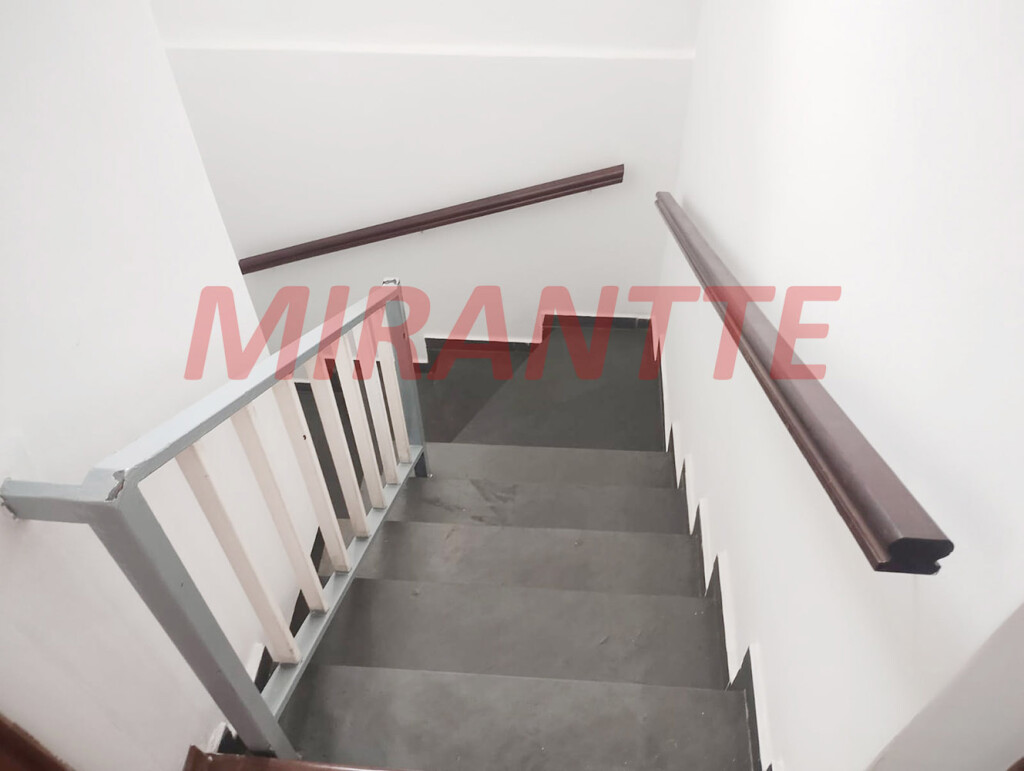 Sobrado de 218m² com 3 quartos em Vila Baruel