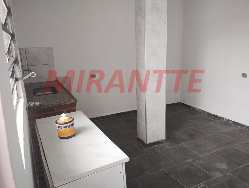 Sobrado de 218m² com 3 quartos em Vila Baruel