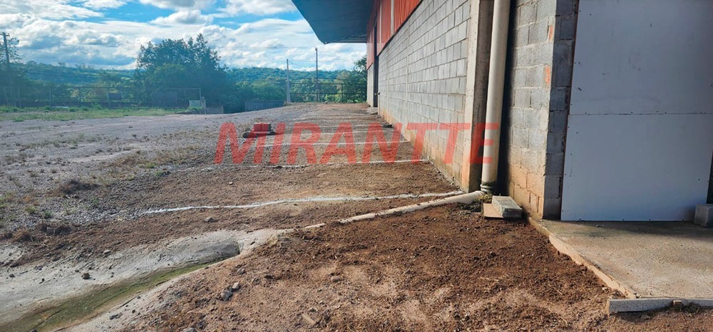 Galpao de 1800m² em Guaxinduva