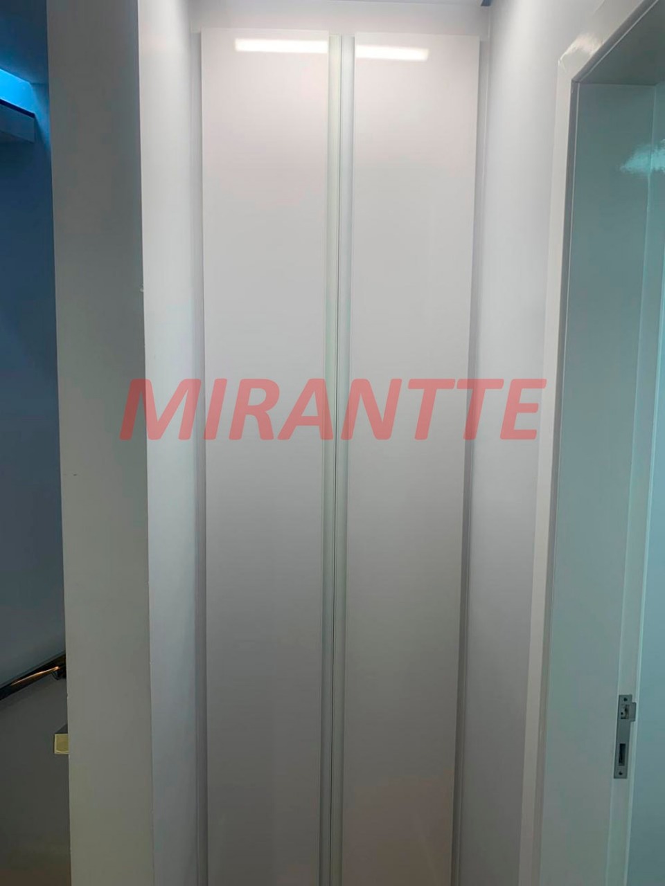 Cond. fechado de 283.9m² com 4 quartos em Horto Florestal