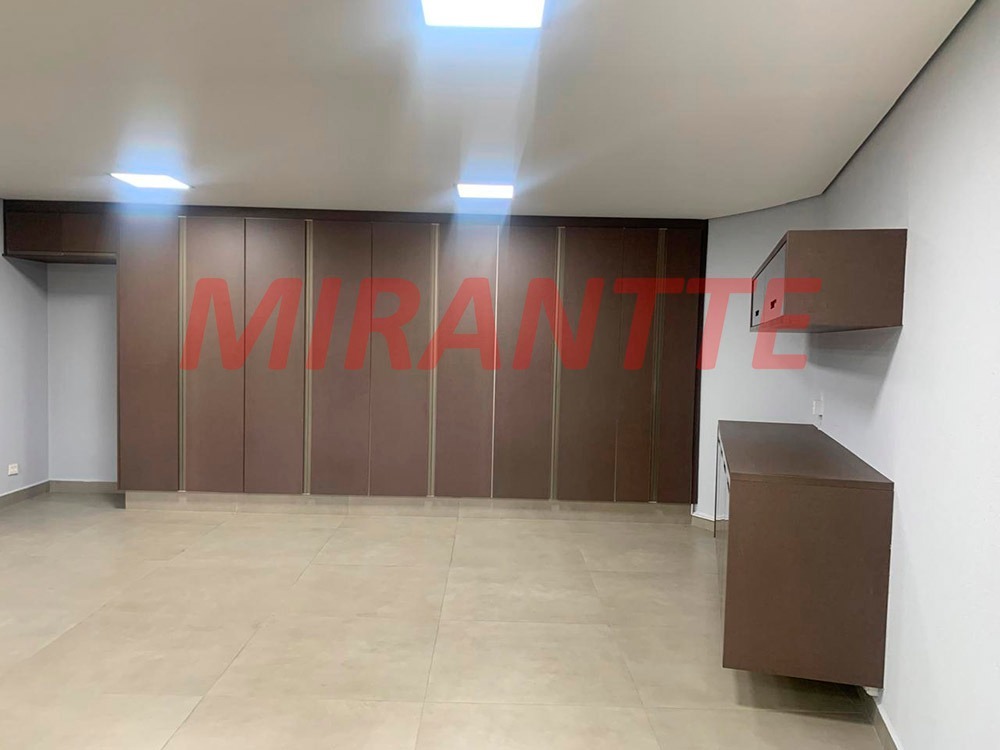 Cond. fechado de 283.9m² com 4 quartos em Horto Florestal