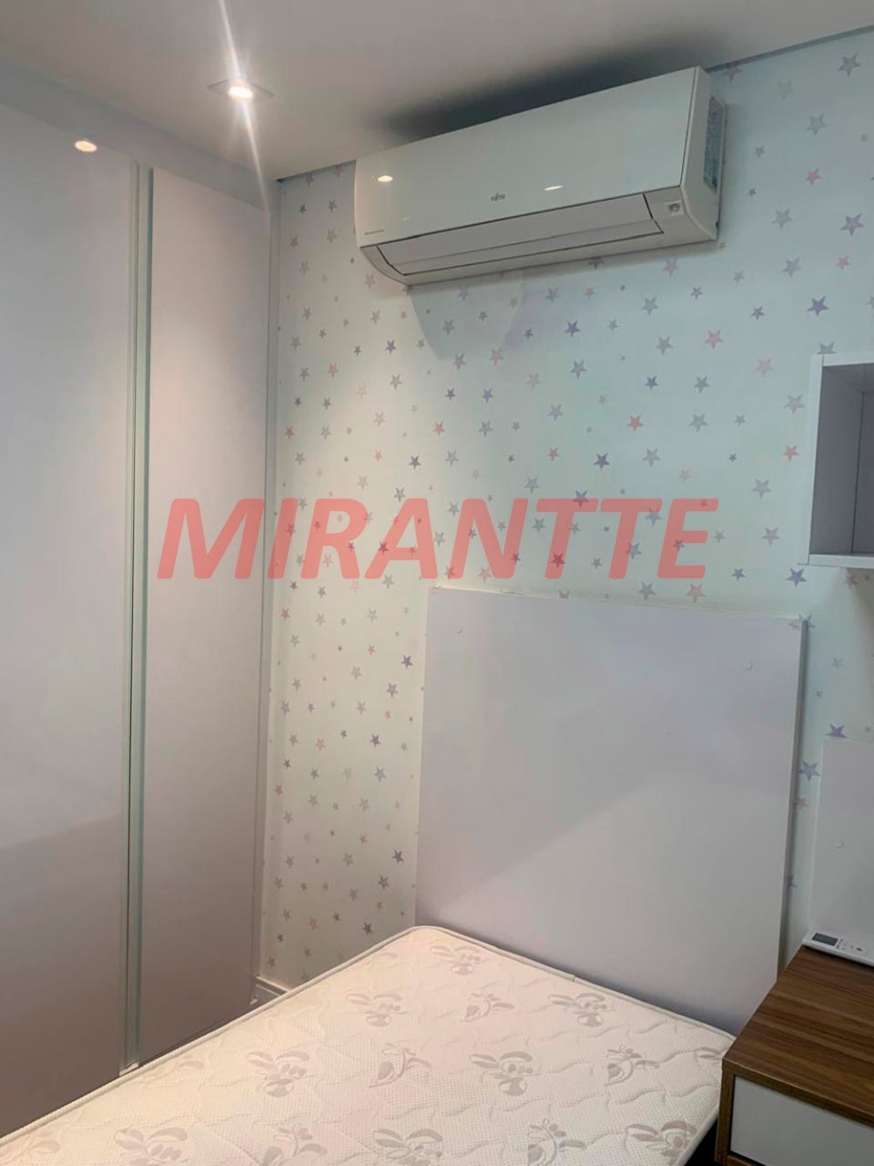Cond. fechado de 283.9m² com 4 quartos em Horto Florestal